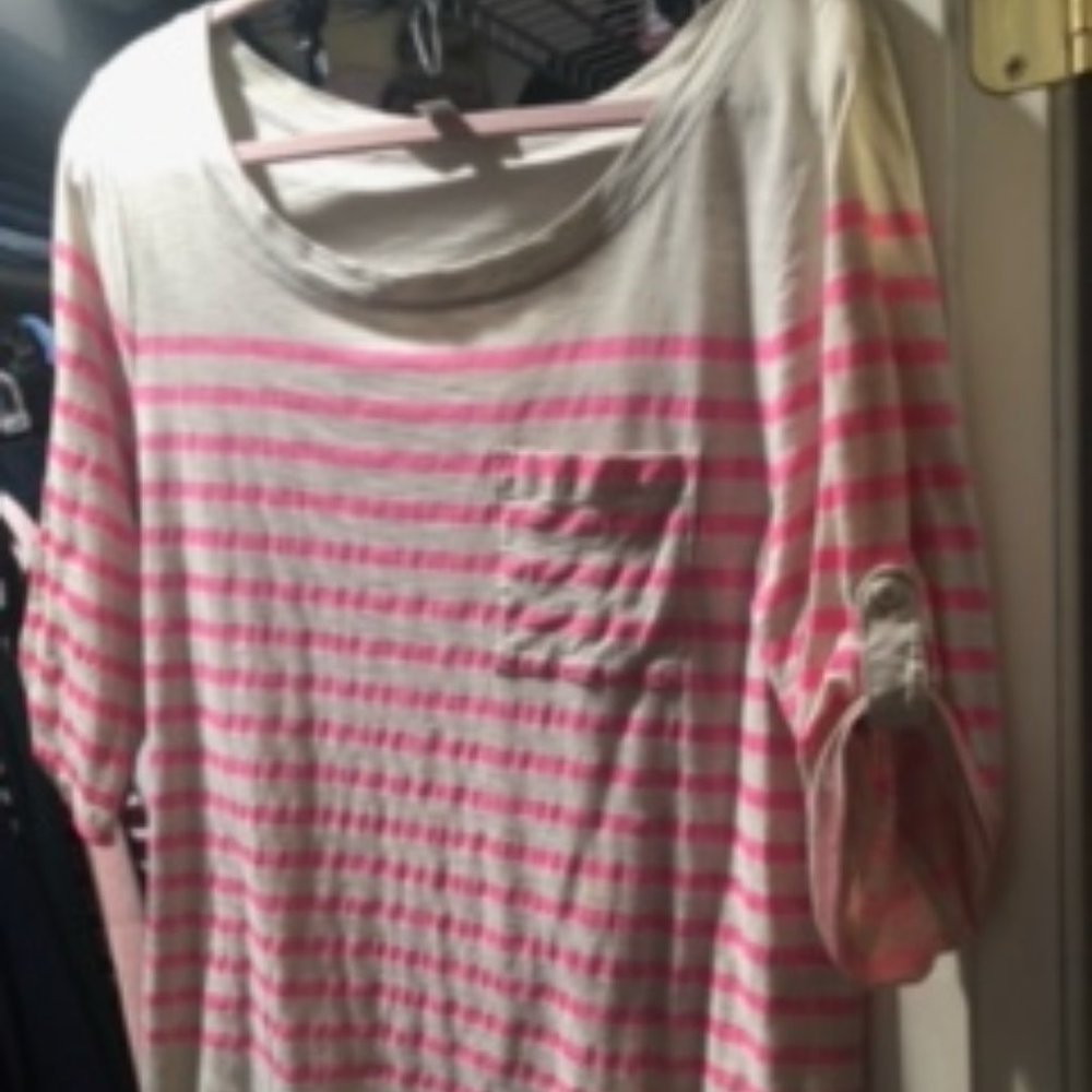 Banana Republic pink and white striped Tall XL short sleeve shirt - Picture 1 of 4